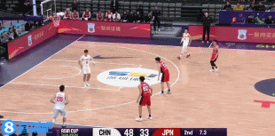 金年会金字招牌诚信至上队长风范！赵睿半场6中4拿到10分4板3助&半场1V2拉杆压哨上进