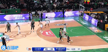 金年会金字招牌信誉至上电光火石！鲍威尔生断弗格飞身救球 助攻段昂君快下暴扣