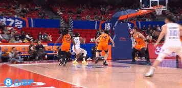 金年会体育😡我得还回来！库马杰旱地拔葱强势隔扣威尔逊 还打成2+1！