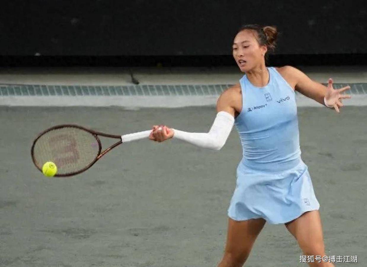 郑钦文输球惨败真的只因为手肘伤病？没有一发就不能赢球？