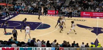 金年会体育传射建功！科比-怀特连续三分命中 并击地妙传武切维奇吃饼