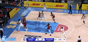 金年会体育把握机会！北京合围内线 小巴里-布朗空位三分穿针率队反超🤩